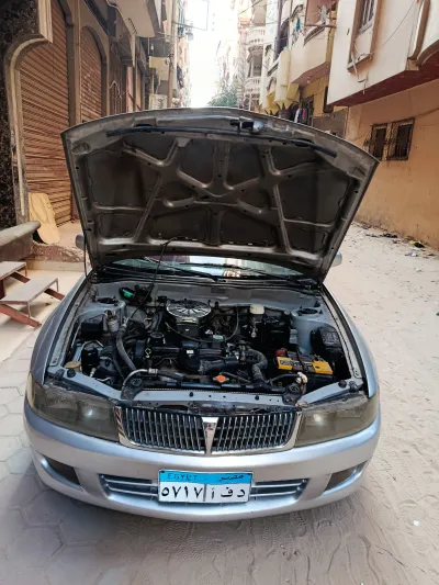 ميتسوبيشي ميراج 1998