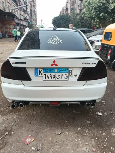 ميتسوبيشي ميراج 1998