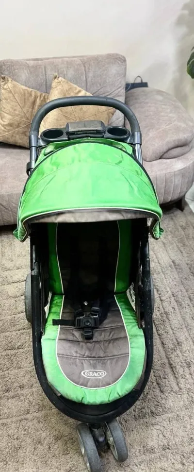 للبيع عربة أطفال Graco Air 3 أصلية – وارد أمريكا