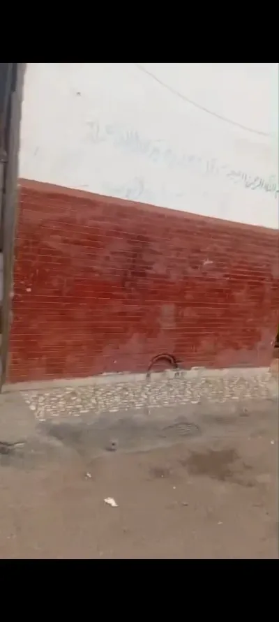 محل للبيع