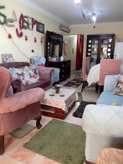Apartment for sale in Gesr Al Suez