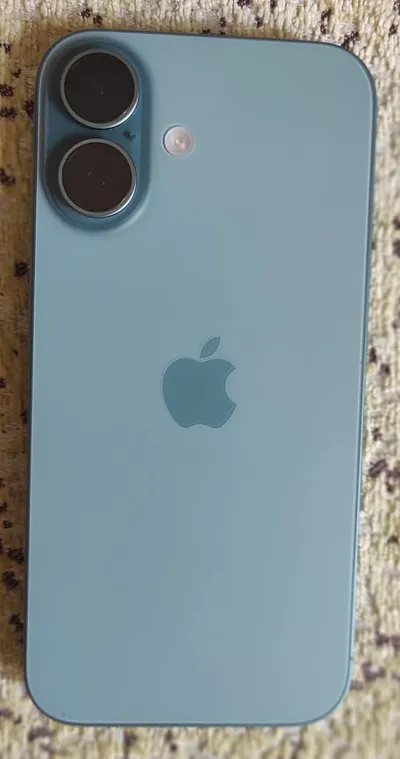 iPhone 16