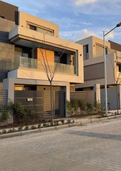 Apartment for sale in Sun Capital