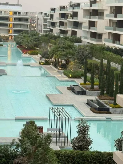 Apartment for sale in Lake View