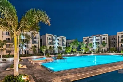 Apartment for sale in Galleria Moon Valley