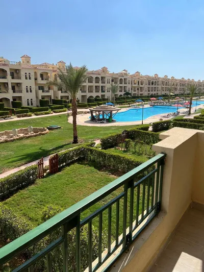 لسرعة البيع شاليه متشطب، سوبر لوكس لاسيرينا بالم بيتش🌊