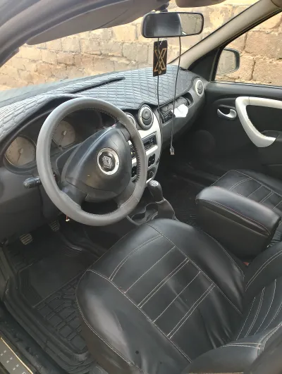 Renault Logan 2010