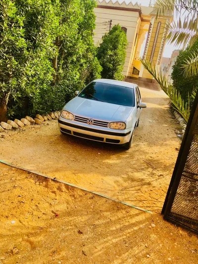 فولكسفاجن جولف 2001