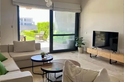 للبيع ارضي بجاردن Ready to move متشطب بالكامل فيLa vista Bay East
