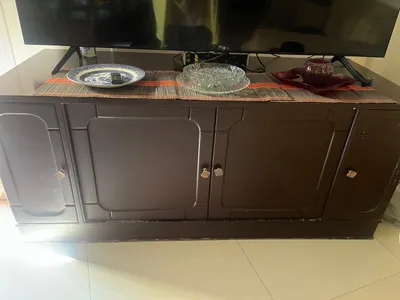 للبيع ترابيزة تليفزيون خشب زان 150*60