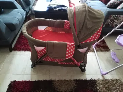 سرير اطفال 