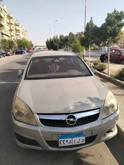 اوبل فيكترا 2008
