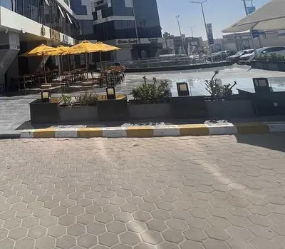 محل ارضي واجهة , علي المقصد فيلات متأجر ب 6 مليون سنويا