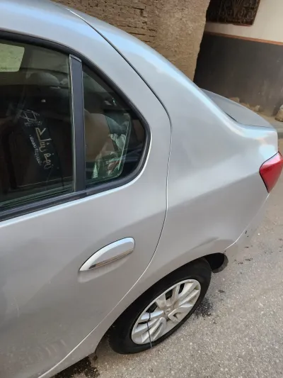 رينو لوجان 2016