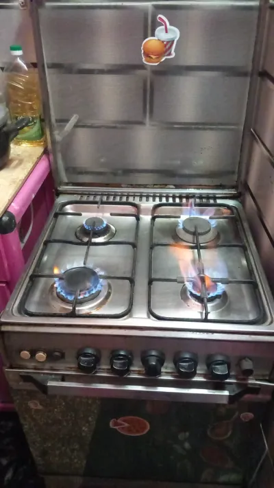 بوتجاز 4 شعله مستعمل لايوجد به اي عيوب 