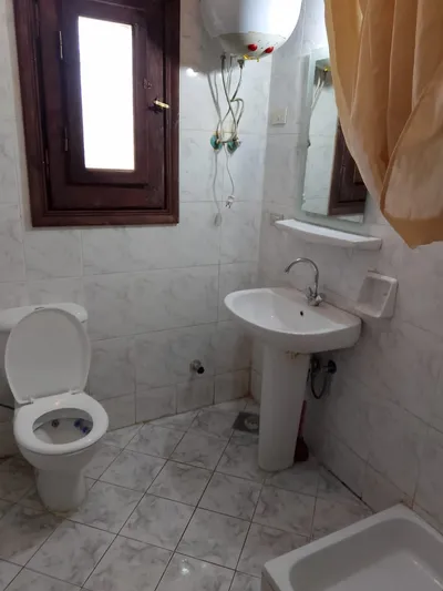 شقه للبيع 