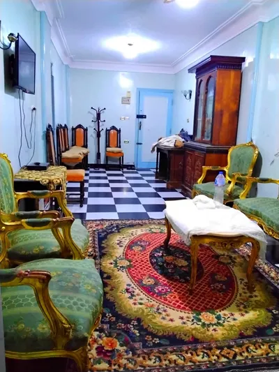 شقه في الاسكندريه عجمي البيطاش بشارع بيليا تاني نمره 