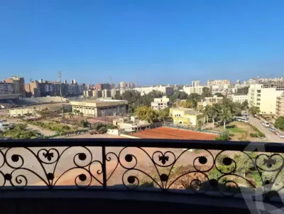 شقة مميزة المنصورة شارع جيهان فيو مباشر على القرية الاولمبية