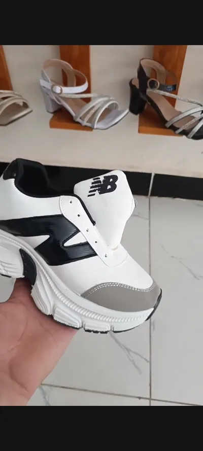 حذاء New Balance 