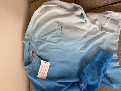Tommy sweatshirt size large 