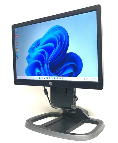 باندل عدد 4 شاشات HP LED مقاس 23 بوصة بالقواعد الأصلية بسعر 5000 جنيه