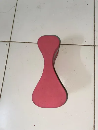 عضمة pull buoy