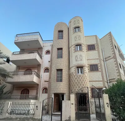 شاليه في السخنه للبيع الاستثماري او الايجار 