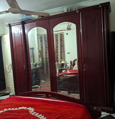 غرفة نوم خشب أرو