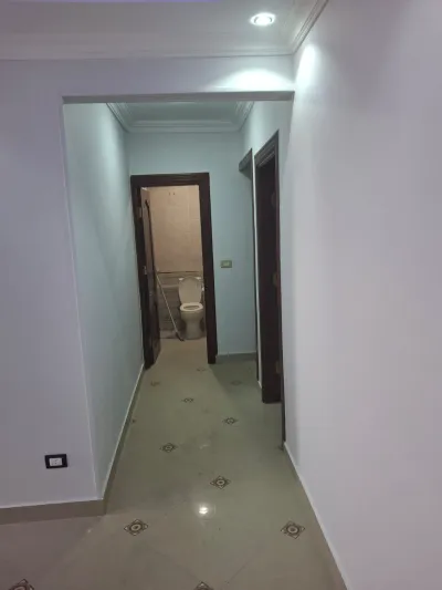 شقة للبيع س. لوكس بموقع مميز بجسر السويس أمام نادي الشمس