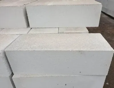 الطوب الابيض الرغوي 