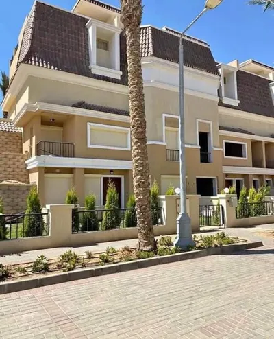 Villa for sale in Taj City