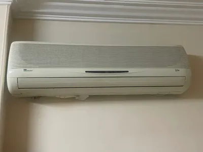 مكيف يونيون اير ٢ وربع حصان يحتاج كباس