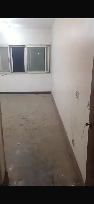 شقه للبيع علي شارع السودان 