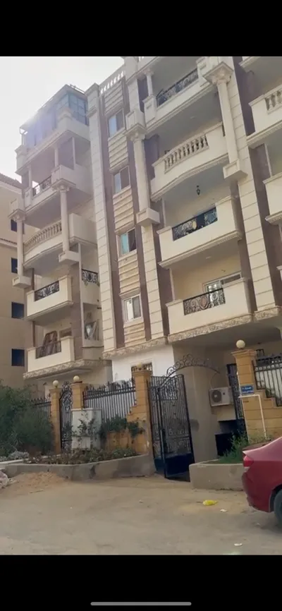 شقة للبيع في التجمع في اللوتس الجنوبية
