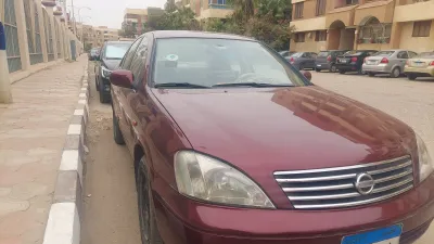 Nissan Sunny 2012