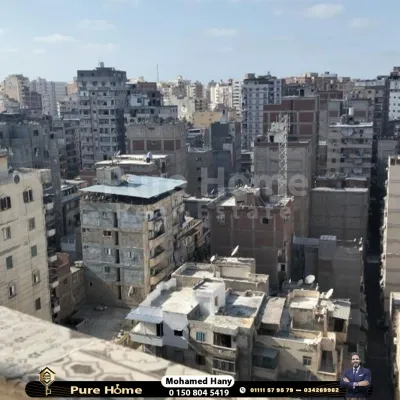 شقة للبيع - محرم بك - خطوات من المحمودية