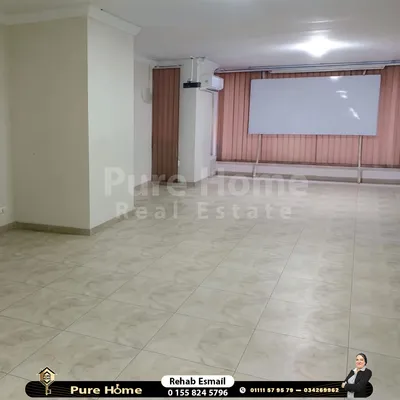 مقر اداري للايجار - سبورتنج - شارع بورسعيد مباشر