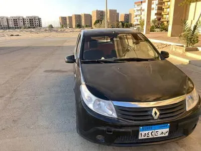 رينو سانديرو 2012