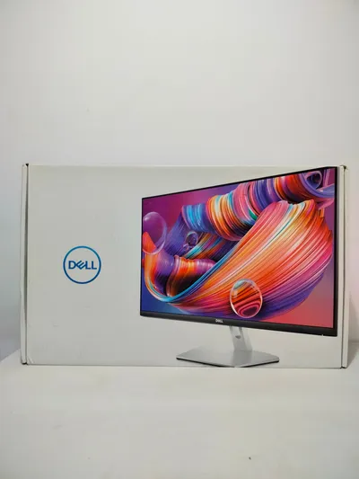 متوفر6 شاشات DELL 