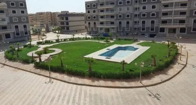 شقة للبيع ف كومباوند لايف ستي 