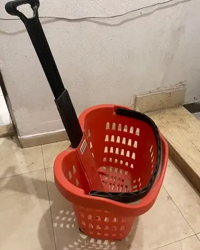 عربات تسوق وارد من الخارج 