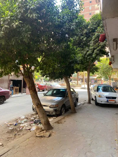 محل للبيع