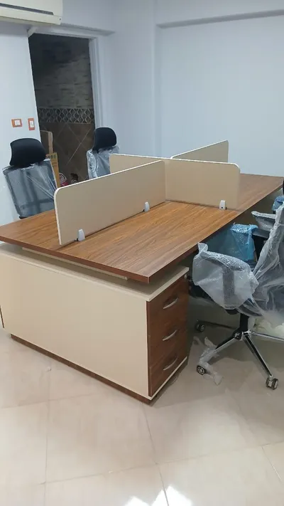 خلية عمل رباعي