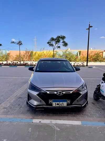 Hyundai Elantra 2020
