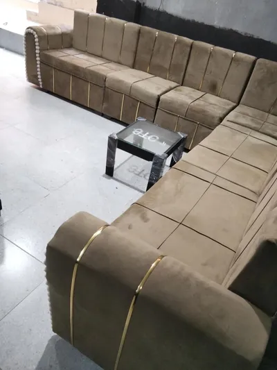 ركنه 5متر ونص شلت ثابته 🤎