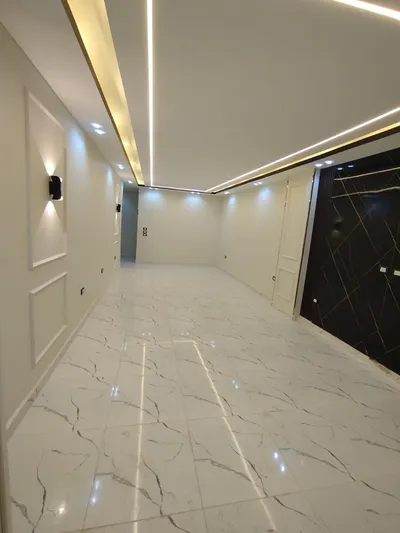 Apartment for sale in Gesr Al Suez