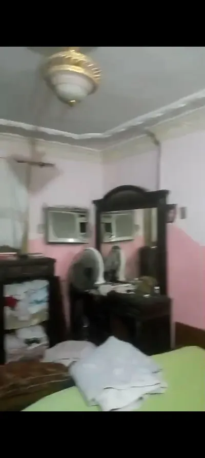 شقه للبيع في شارع خالد مكى خلف كوافير عادل المصرى العشرين فيصل 