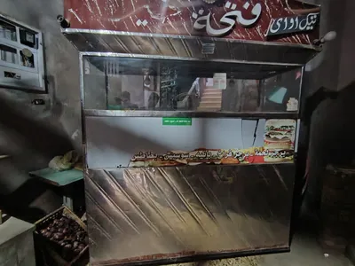 عربة طعام للبيع حالة جيدة 