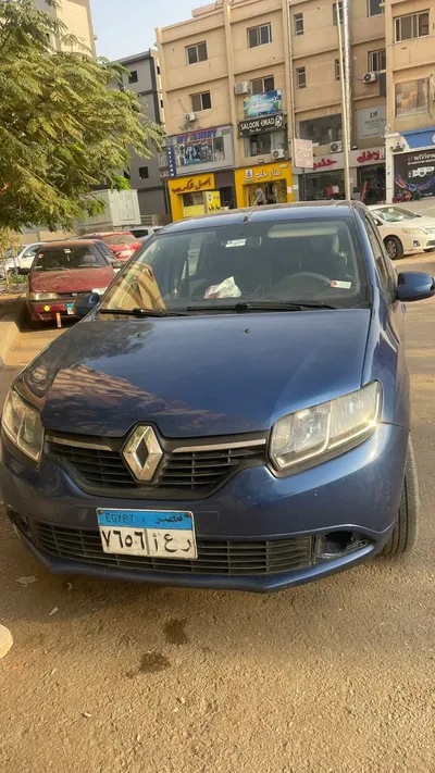 رينو لوجان 2015