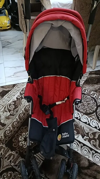عربية اطفال للبيع
